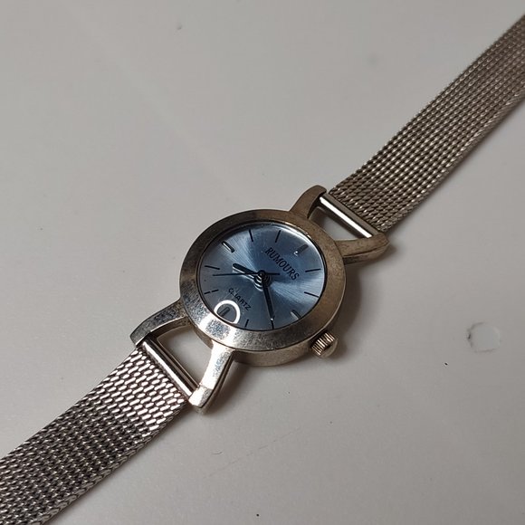 Blue And Silver Tone Metal Band Rumours Watch - Picture 1 of 10